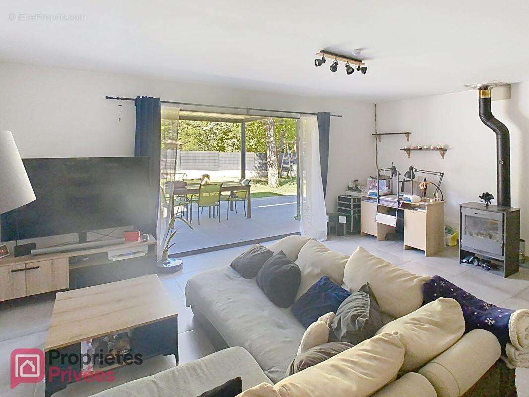 Maison Plan D Aups Sainte Baume 4 pièce(s) 94 m2 - photo 5