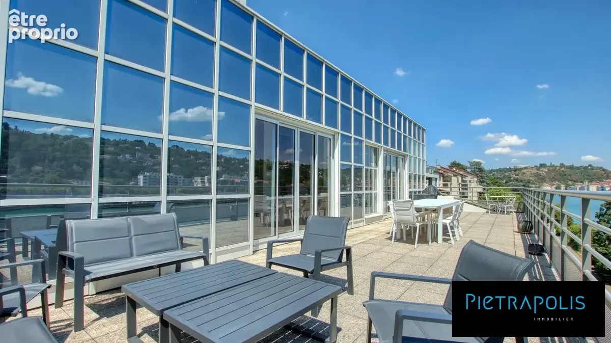 Appartement 243 m² à Sainte-Colombe  - photo 5