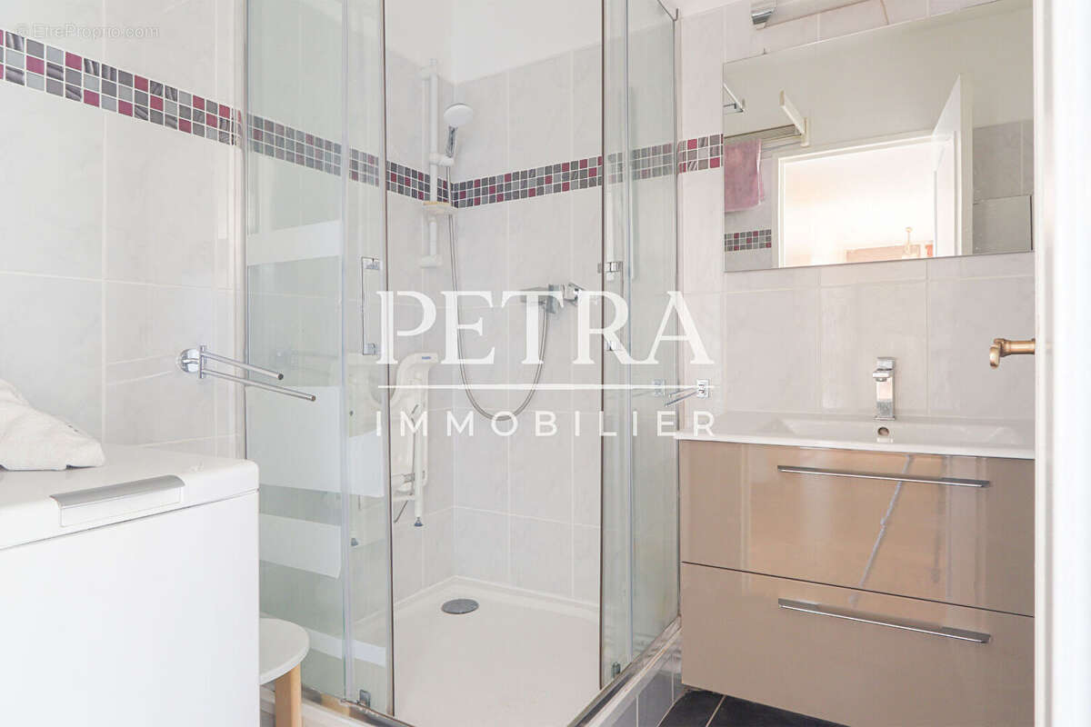 Appartement à FRESNES