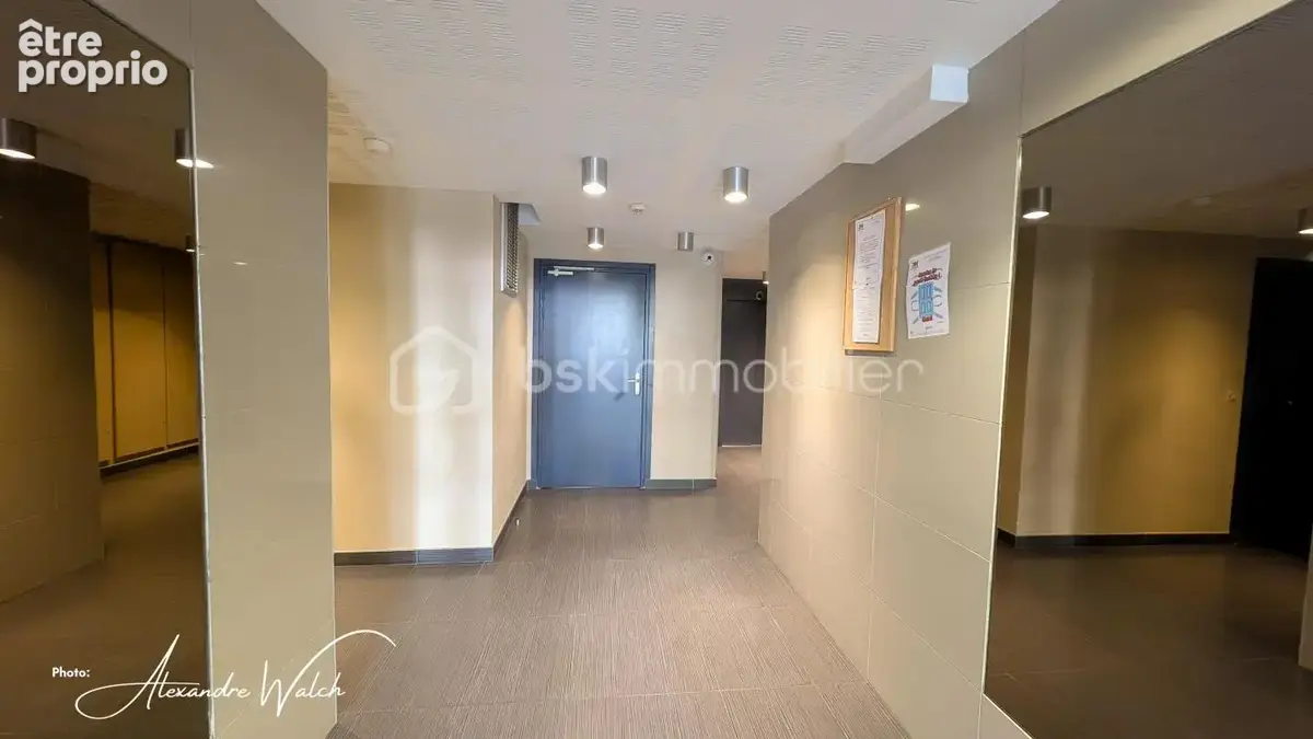 T3 de 60 m² – Balcon – Box fermé + parking – Tram, écoles et commerces à 300 m - photo 12