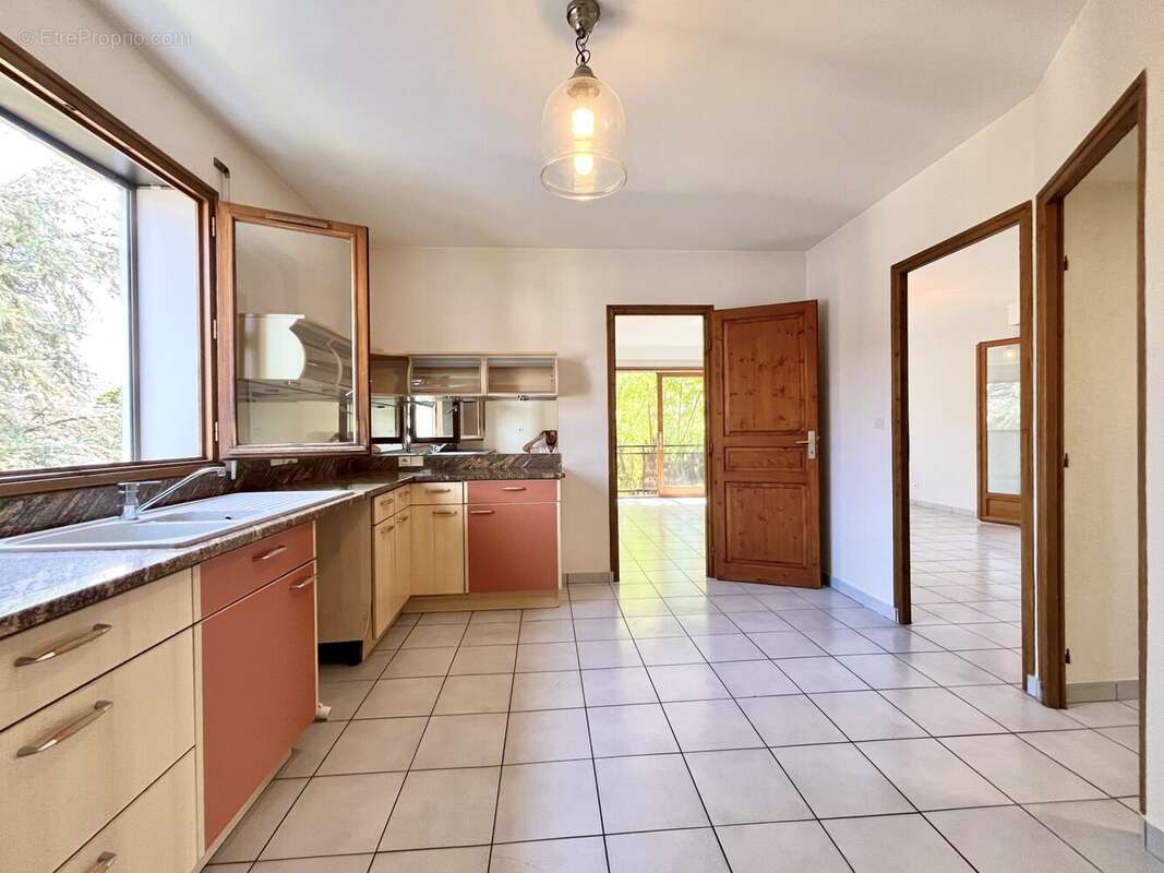 Appartement 125 m² à Annecy  - photo 4