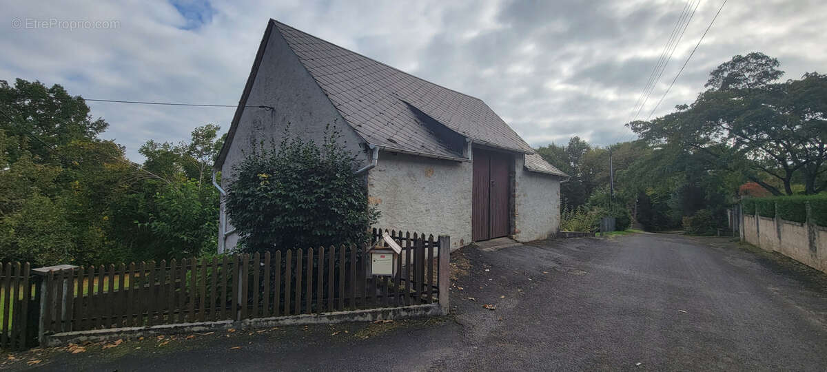 Maison à BEYNAT