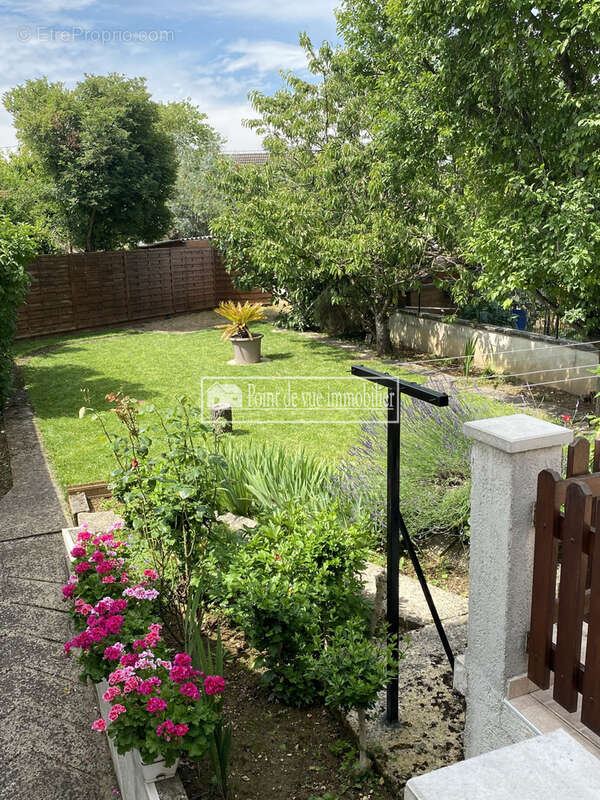 Maison à SAVIGNY-SUR-ORGE