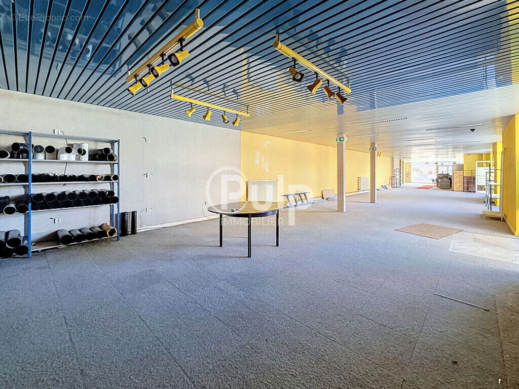 local commercial, appartement et hangar - Centre-ville de Frévent - photo 15