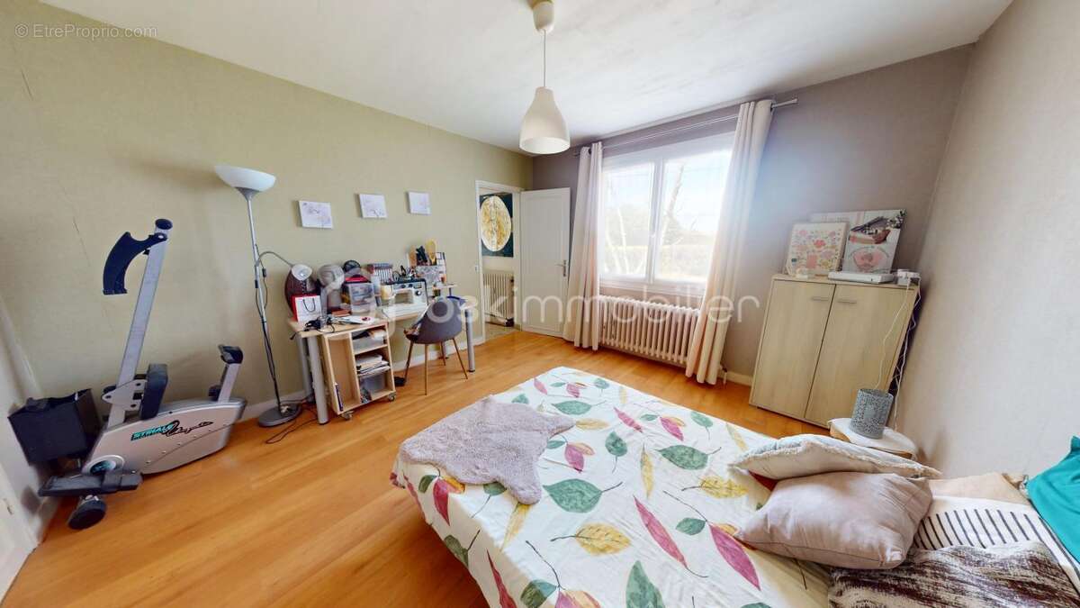 Maison de plain-pied - T4 - Saint Maurice sur Fessard - photo 10