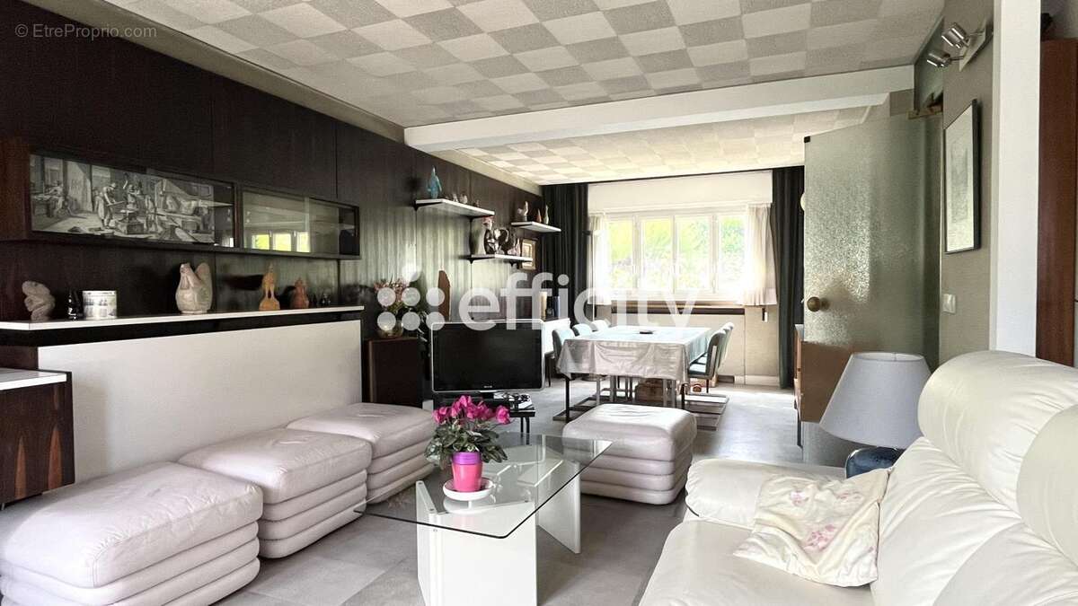 Maison à LOUVECIENNES