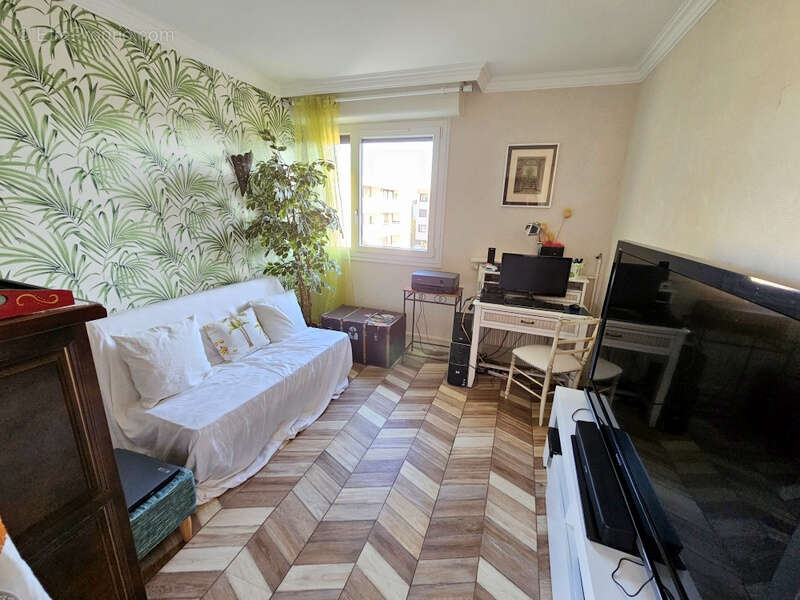 Appartement à SAINT-CYR-SUR-LOIRE