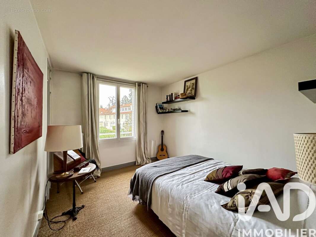 Photo 7 - Maison à LA CELLE-SAINT-CLOUD