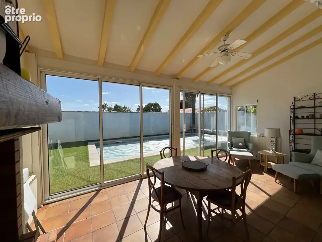 Maison 5 pièces de 200 m2 à FOURAS - photo 5