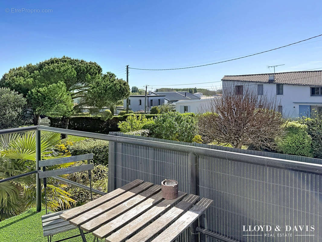 Appartement à VAUX-SUR-MER