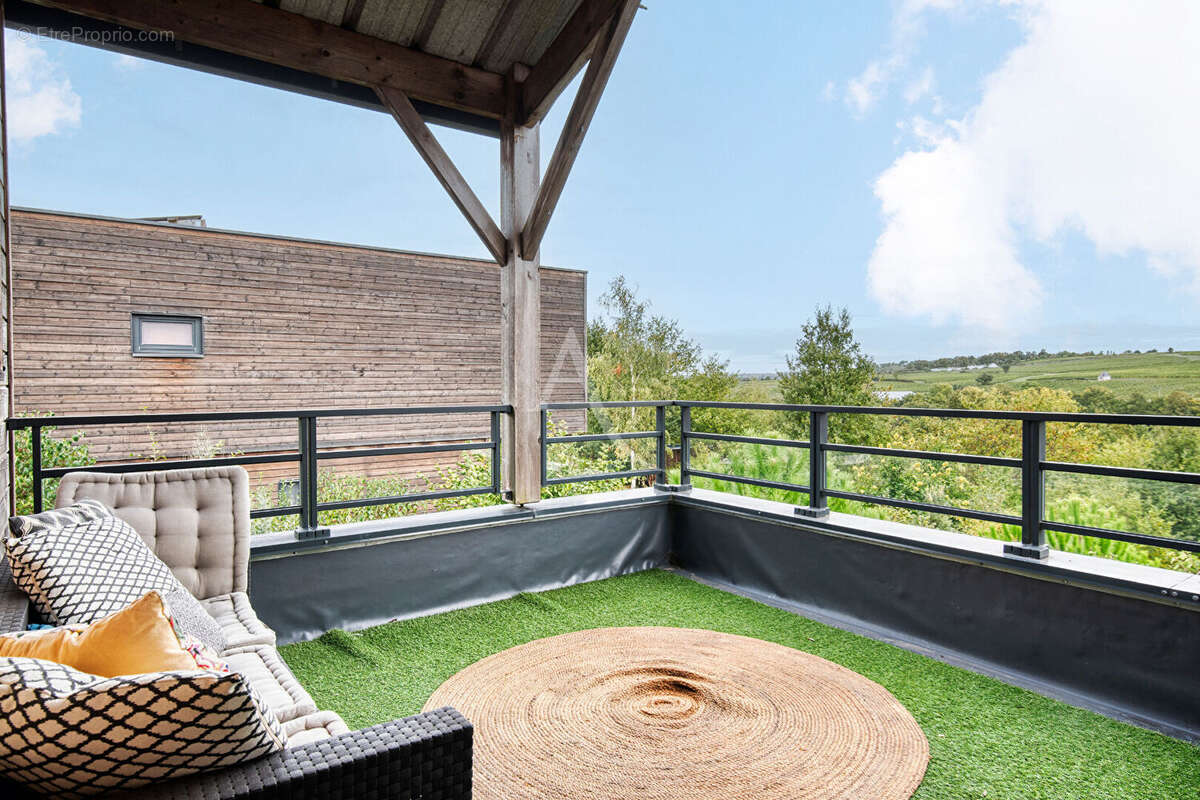 Maison à BEAULIEU-SUR-LAYON