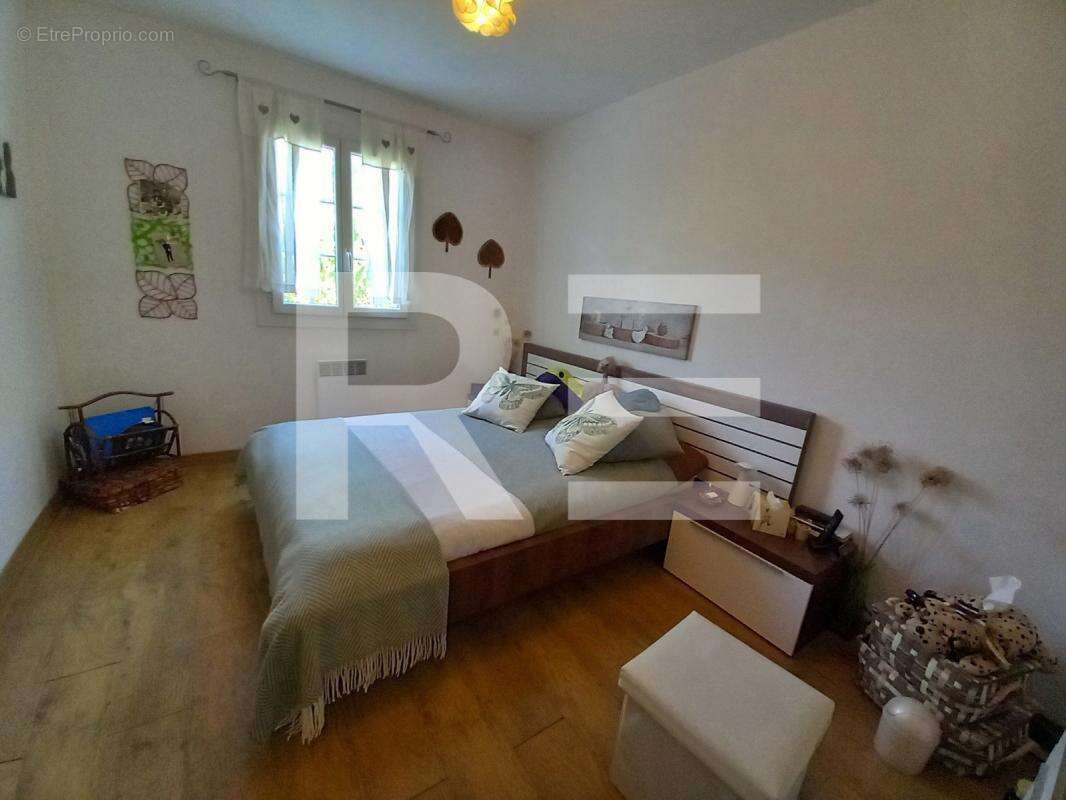 NÎMES COURBESSAC – Charmante maison de plain-pied avec piscine et jardin - photo 7