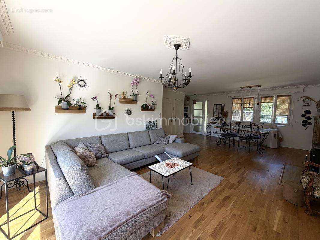 Maison familiale avec sous-sol, 4 chambres , dépendance et bois - photo 12