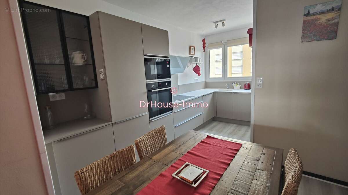 Appartement 85 m² à Romans-Sur-Isere  - photo 2
