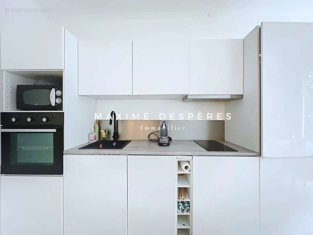 Appartement à NEUILLY-SUR-SEINE