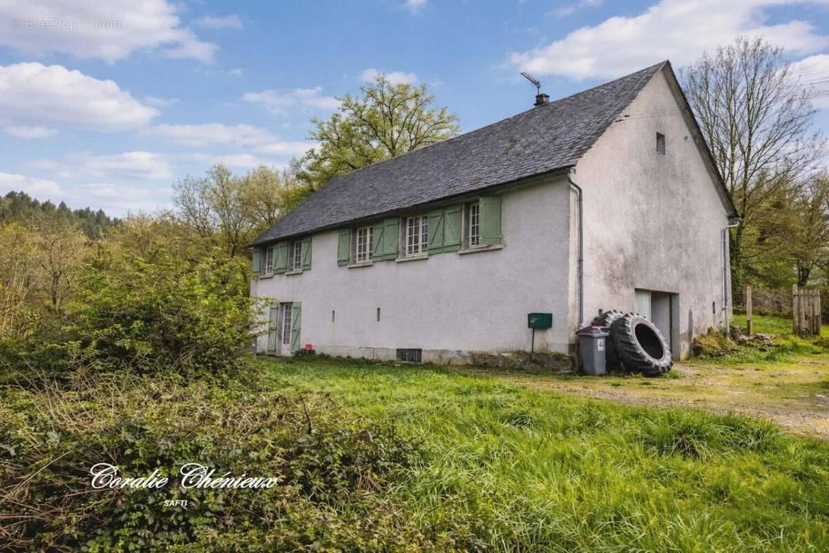 Photo 1 - Maison à YDES