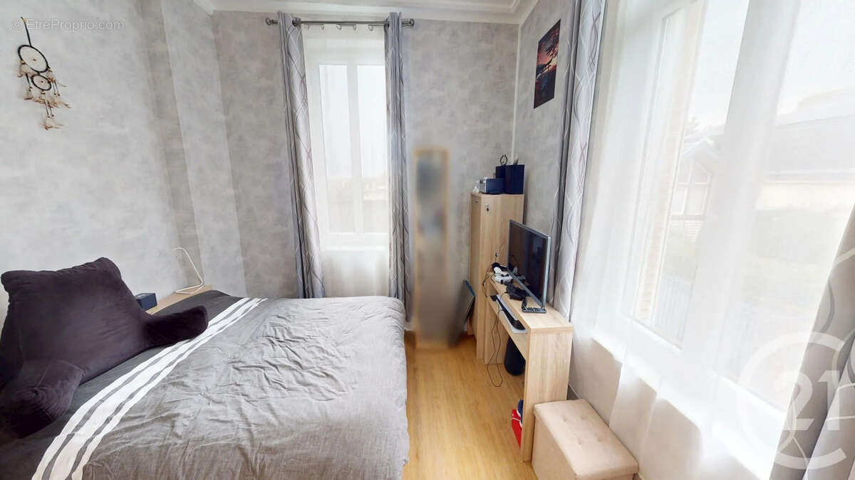 Maison à SAINT-QUENTIN