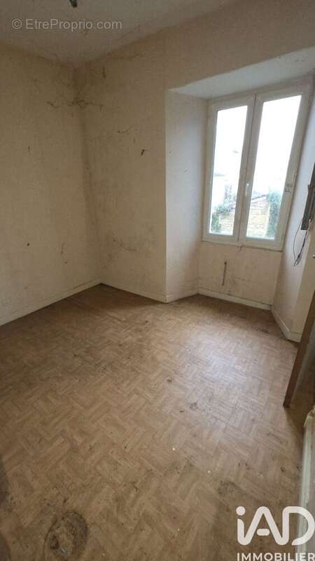 Maison 104 m² à Latronquiere  - photo 9