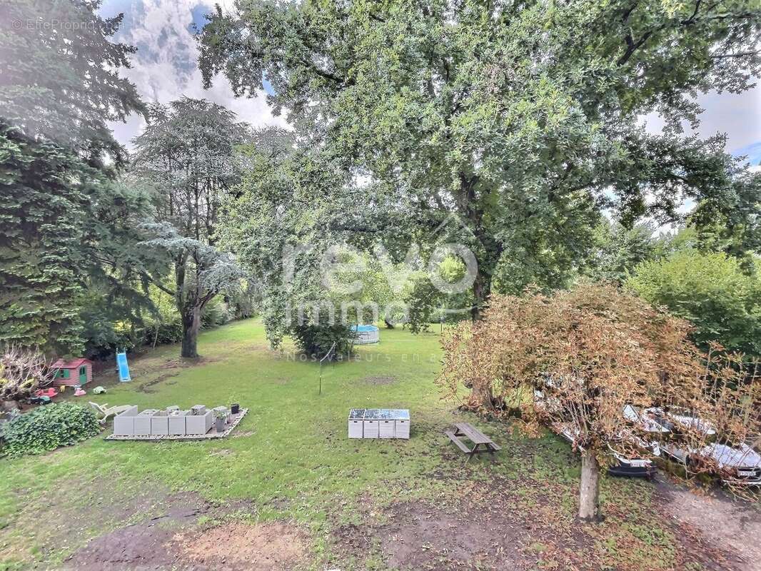 Maison à SAINT-DIDIER-SUR-CHALARONNE