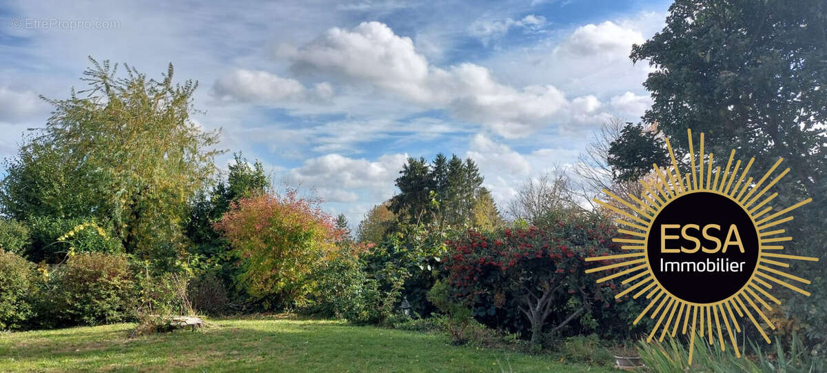 Maison à FEUCHEROLLES