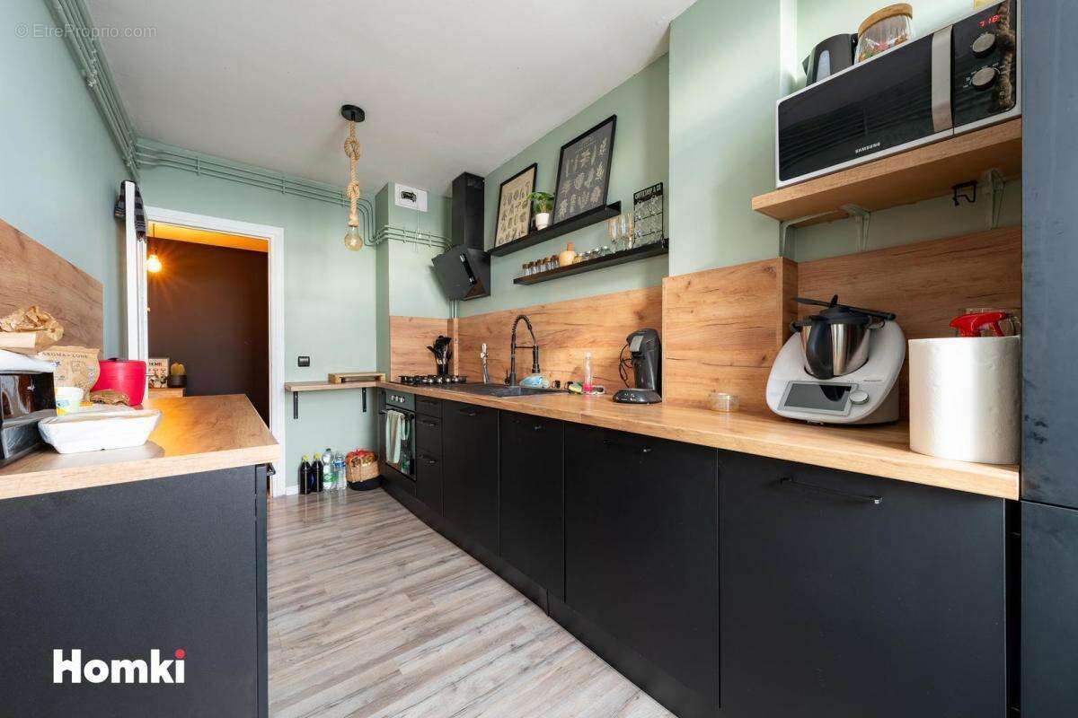 Appartement T3 de 72 m2 à Tourcoing 59200, Rue Jehan de Tourcoing - photo 7