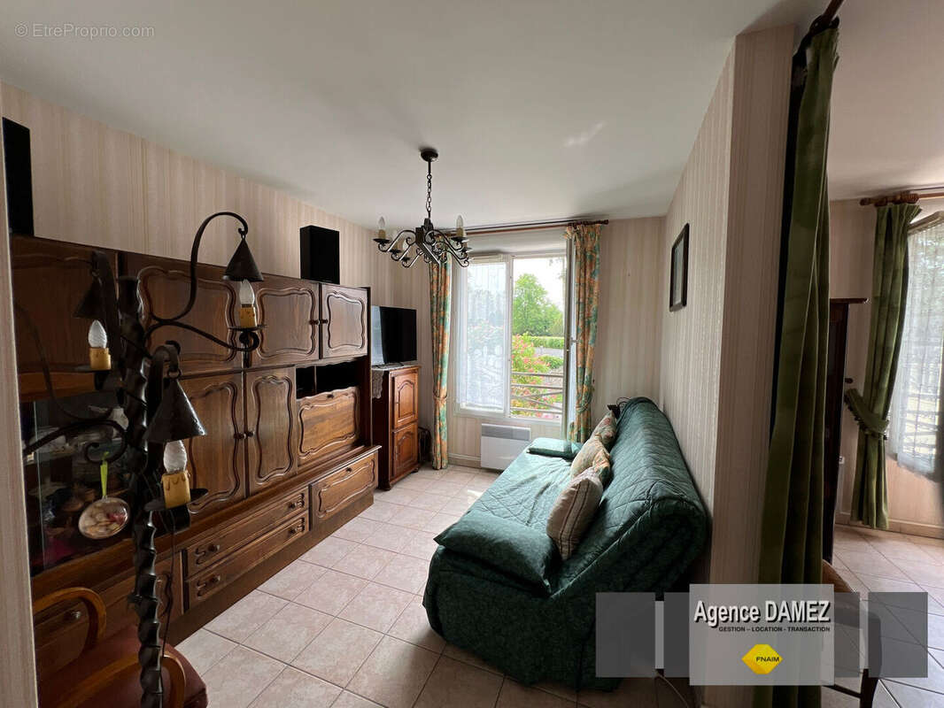 Dourdan centre - 4 pièces 86 m² - terrasse - garage - parking - photo 3