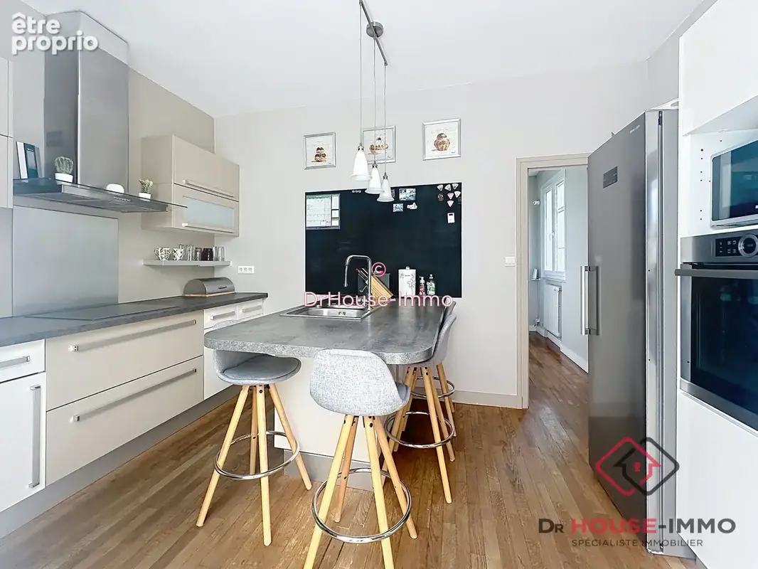 Maison 184 m² à Saint-Astier  - photo 6
