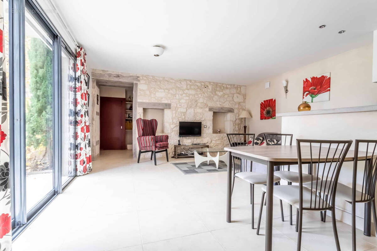 Chateau Estate - photo 26