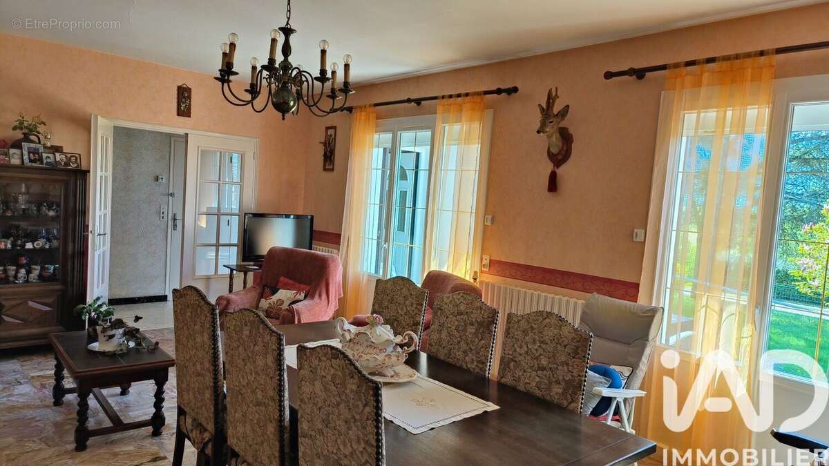 Maison 104 m² à Montceaux-Les-Vaudes  - photo 6