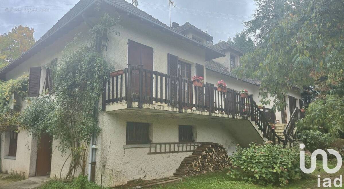 Photo 1 - Maison à SAINT-LEONARD-DE-NOBLAT