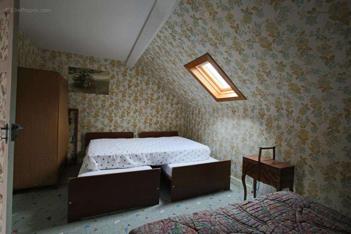 Maison à CHISSEY-EN-MORVAN