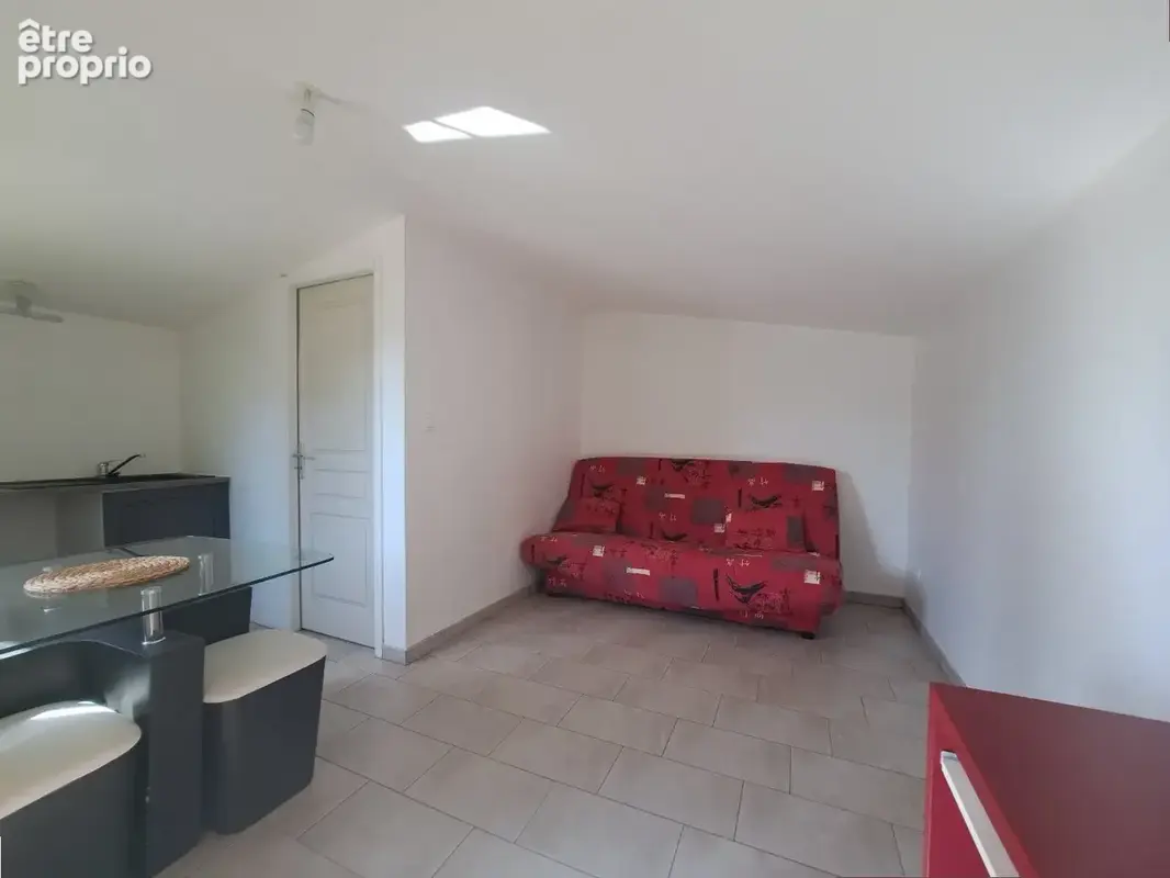 Maison avec 2 appartements et dépendance sur un terrain avec piscine - photo 23