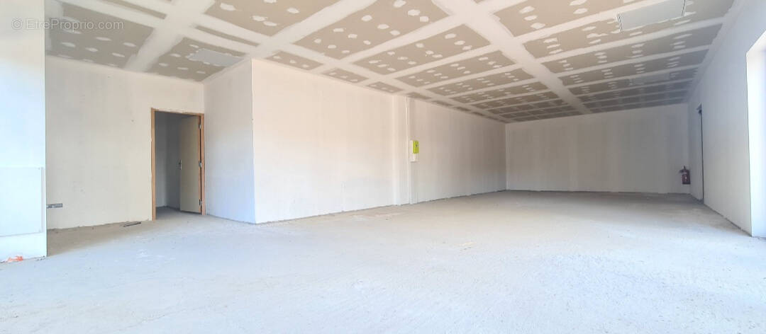 Commerce à COLOMIERS