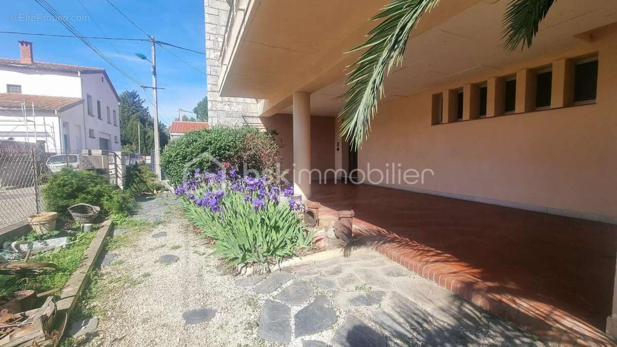 Maison à VILLELONGUE-DE-LA-SALANQUE