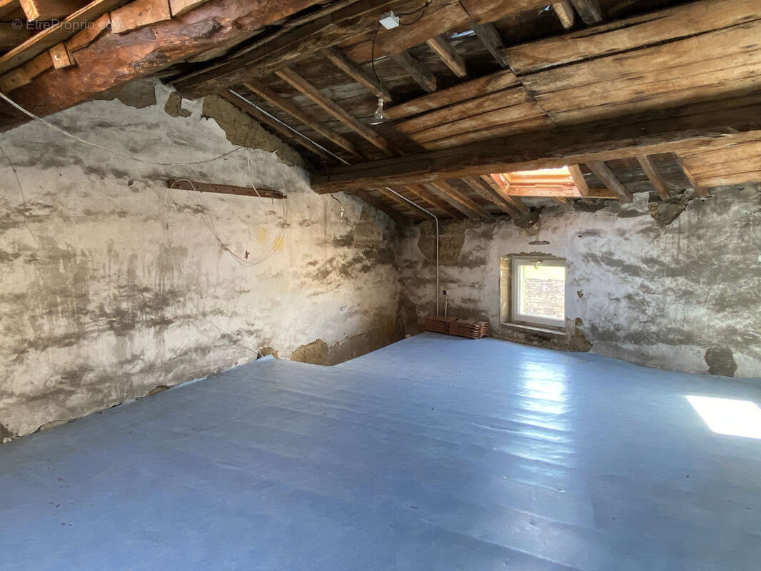 Maison de ville à VENDRE à Marcilly-d'Azergues - IDEAL 1er ACHAT ou investissement - photo 15