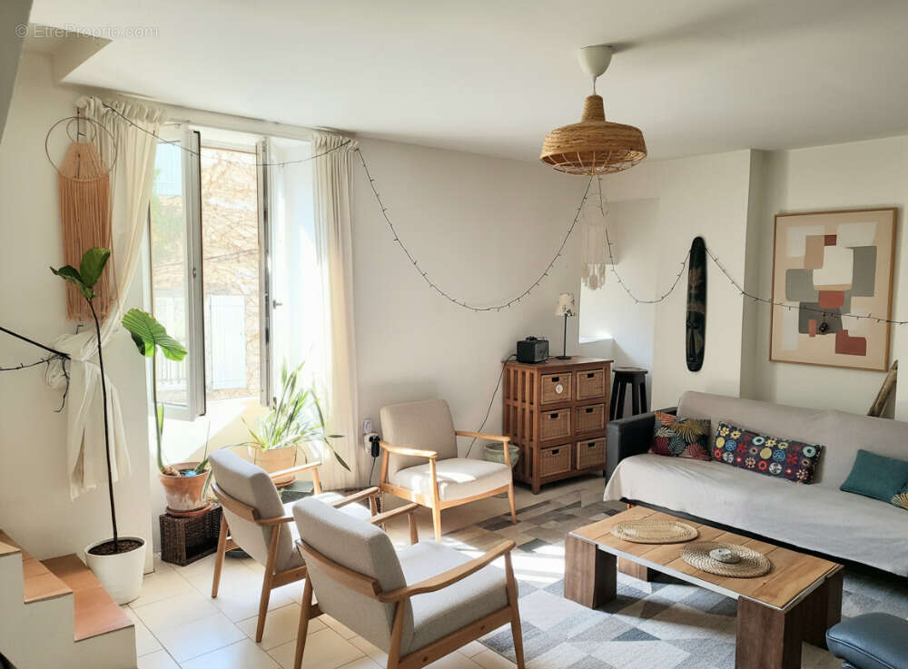 Maison à DURFORT-ET-SAINT-MARTIN-DE-SOSSENAC