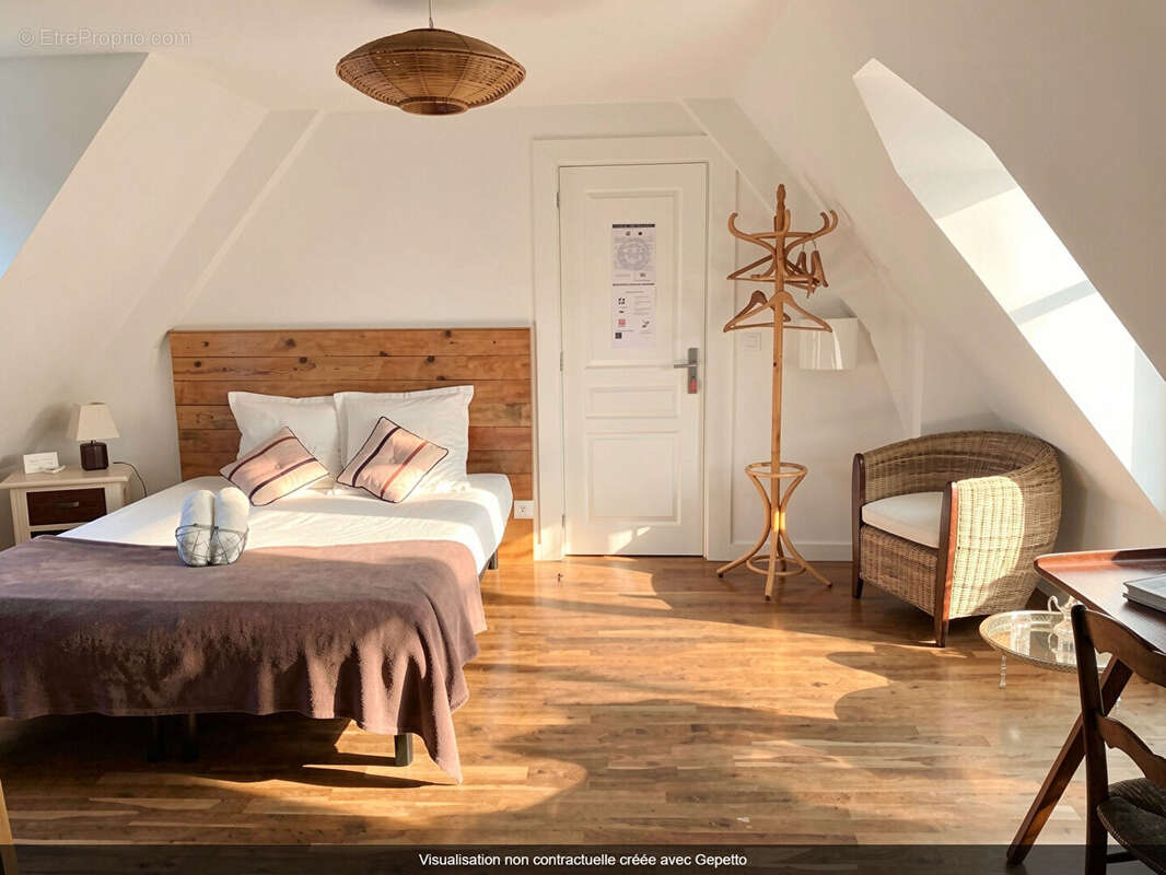 Maison à ESCORPAIN