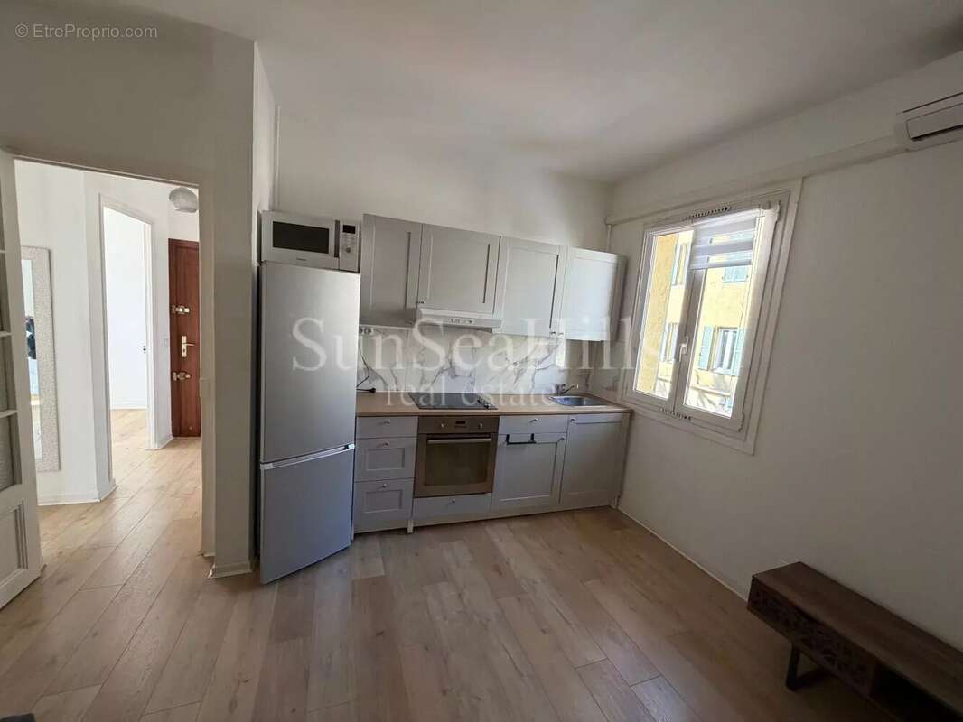 Appartement à LA TURBIE