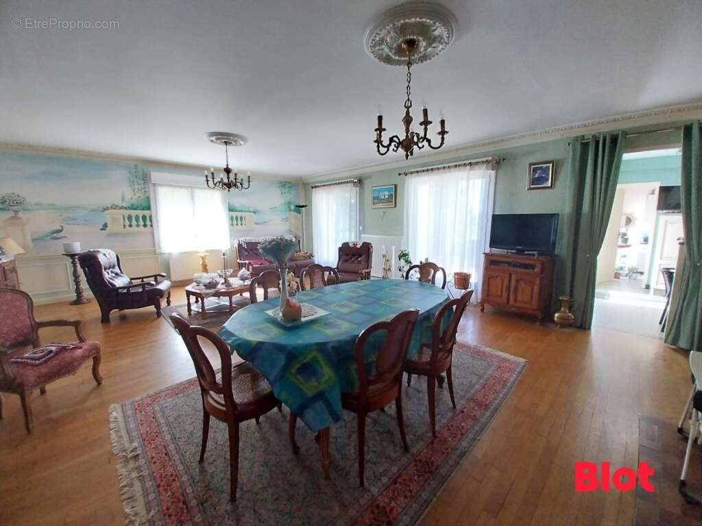 Maison à BALAZE