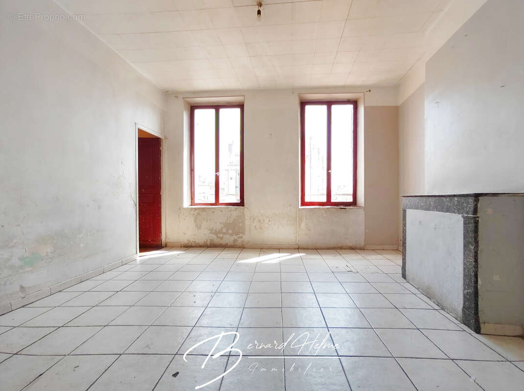 Appartement à MARSEILLE-6E