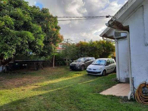 Maison à SAINTE-SUZANNE