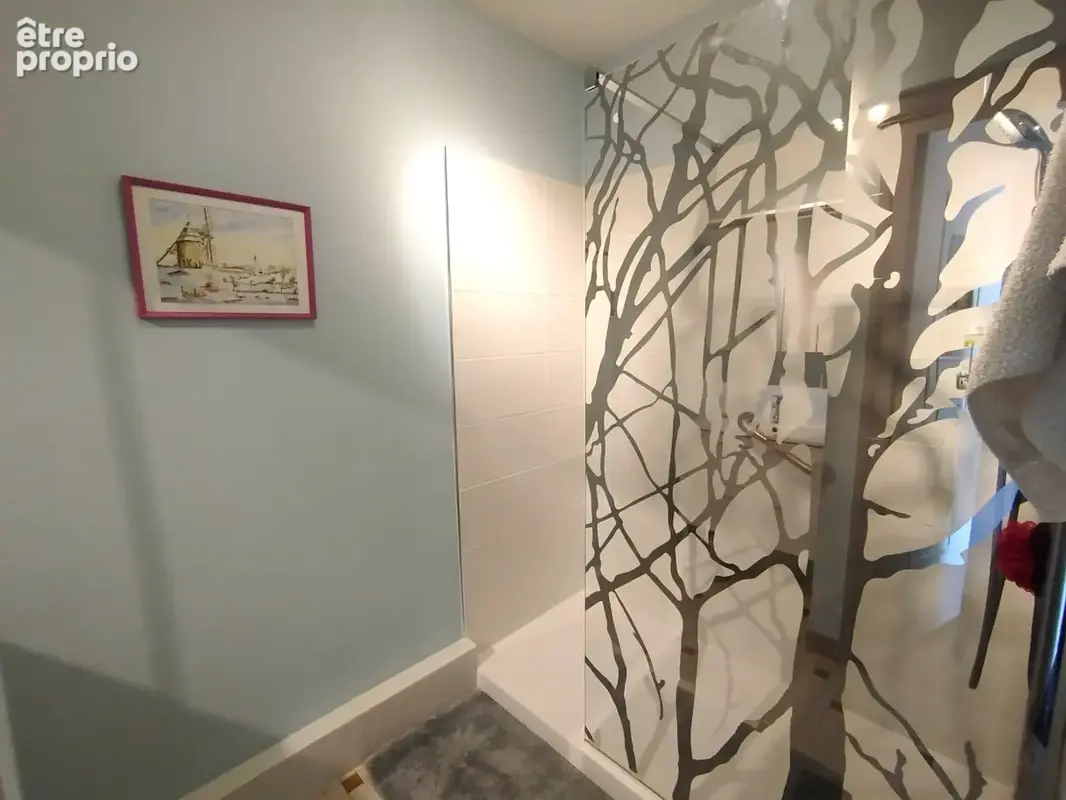Vichy quartier plan d'eau, bel appartement de type 3 en parfait etat - photo 13