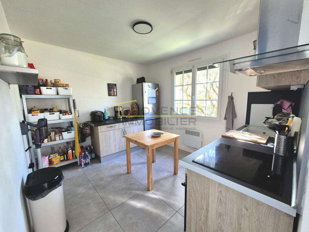 Maison à MONTELIMAR