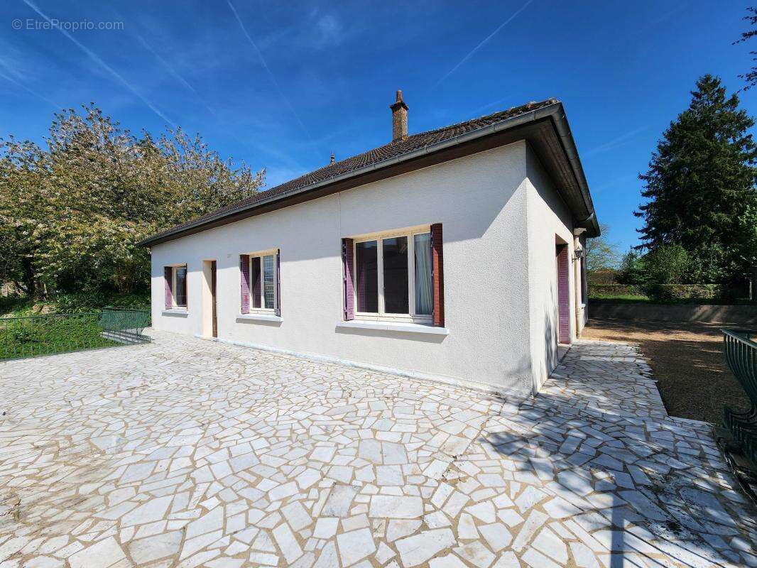 Maison à MONDOUBLEAU