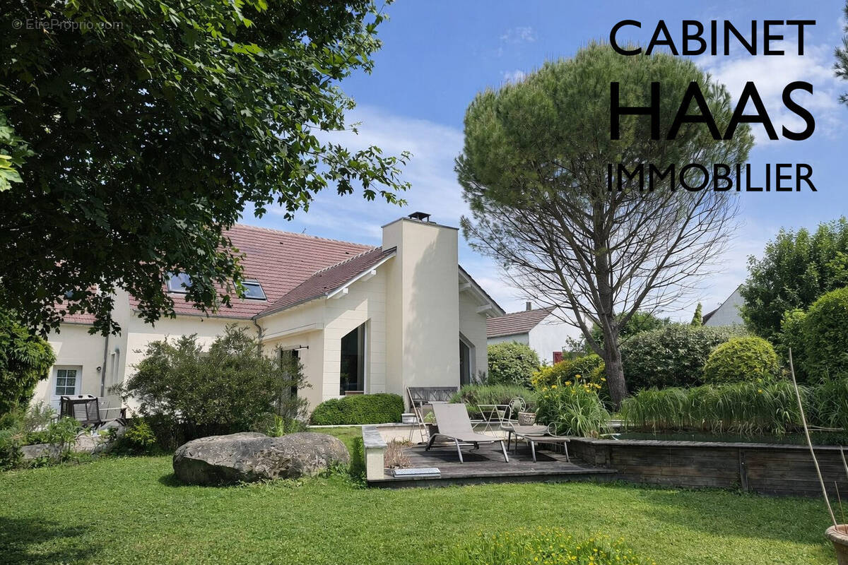 Maison à VULAINES-SUR-SEINE