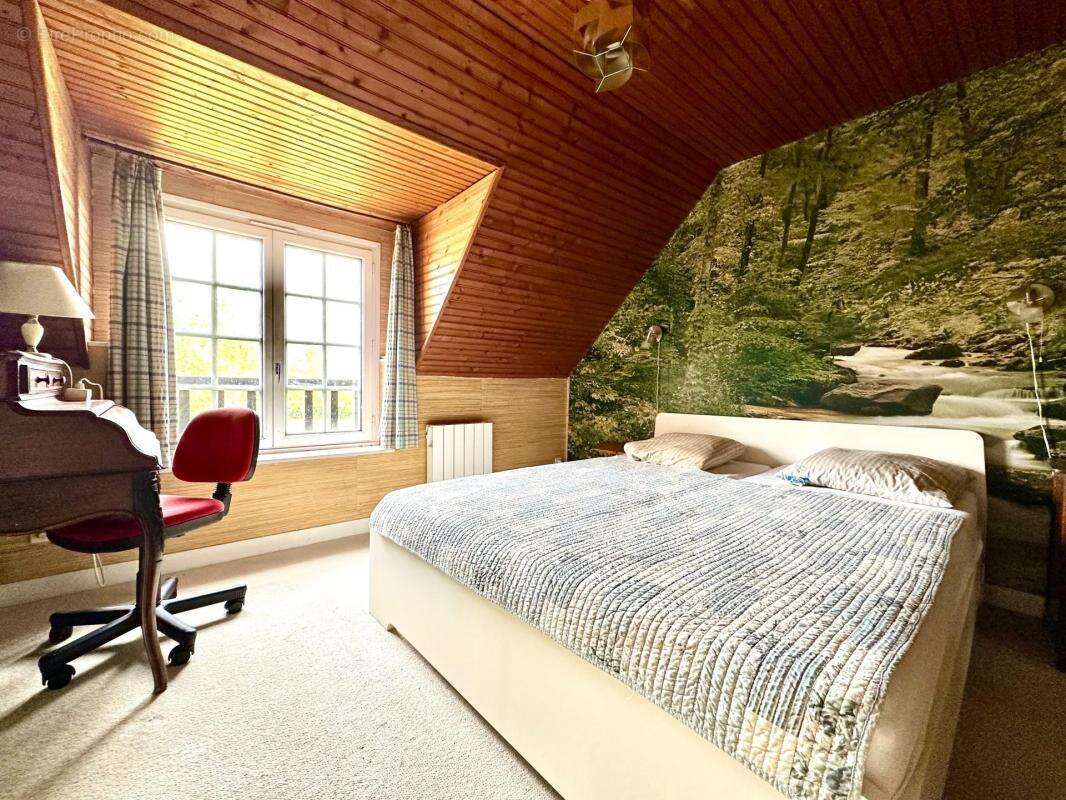 Maison à LA GUIERCHE