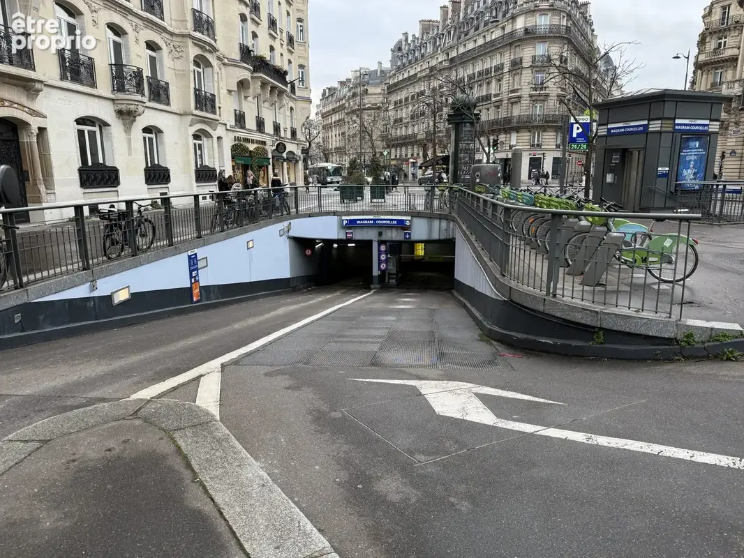 Parking 30 m² à Paris-17e  - photo 4