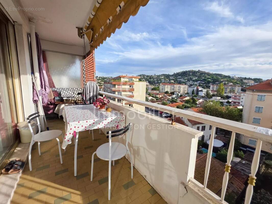 Appartement à CANNES
