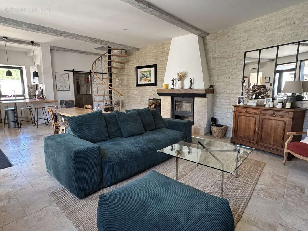 Maison à GUEUX