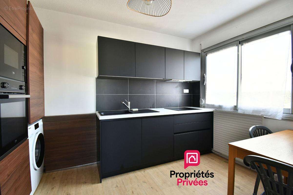 Appartement à TASSIN-LA-DEMI-LUNE